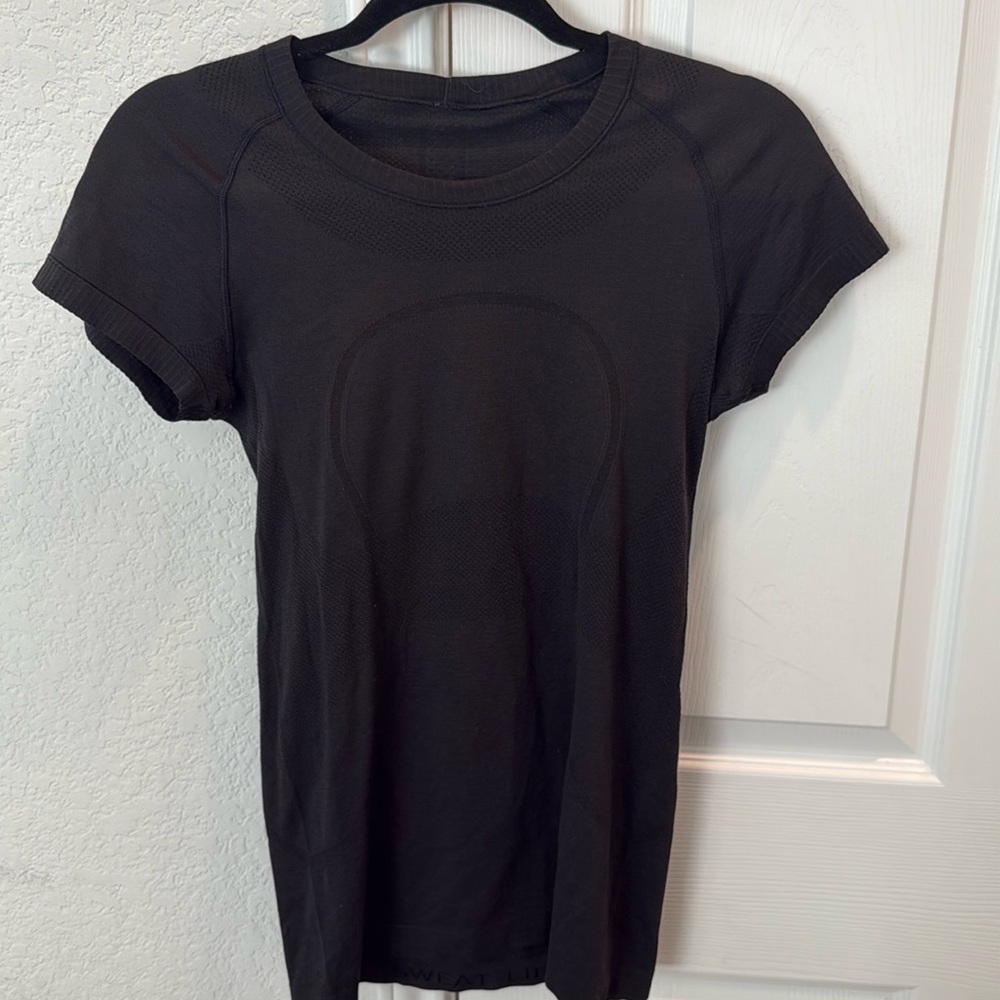 Lululemon Swiftly Tech Short Sleeve Top Black Size 6